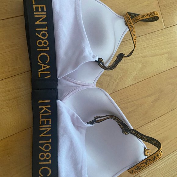 1981 Calvin Klein Bra - Picture 2 of 3